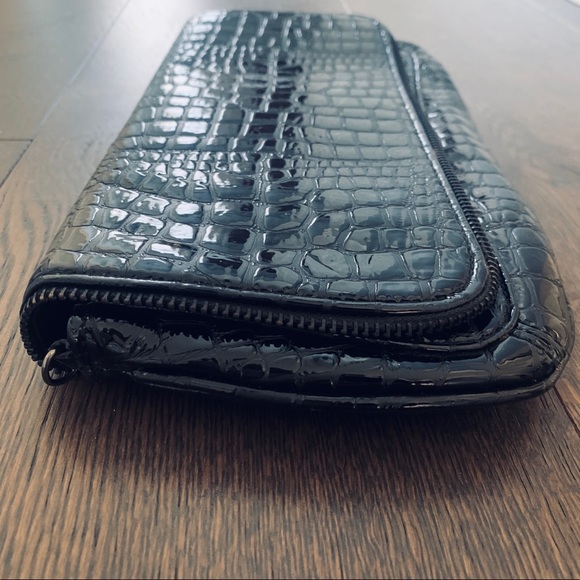 Nine West | Clutch with detachable chain - Picture 2 of 6